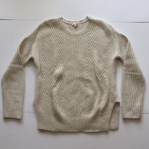 Gap White Wool sweater Size XS